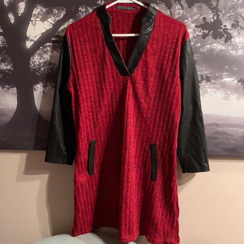 Sweater dress 🌹Red and black
